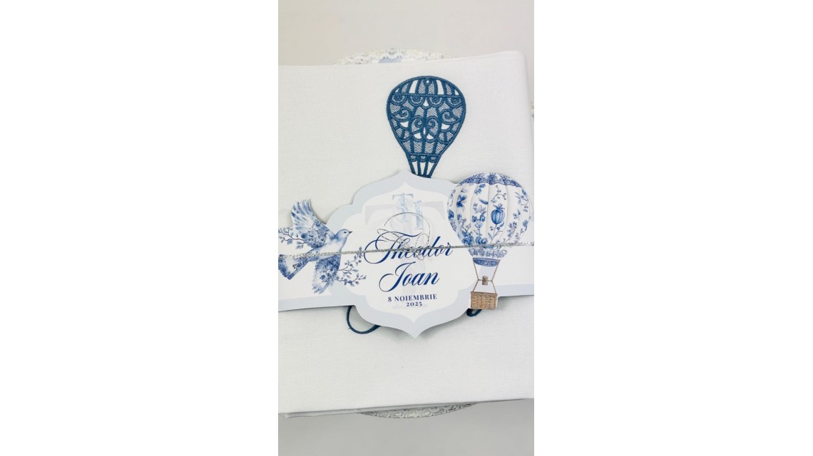 Trusou botez baietel Hot Air Balloon Blue Toile cu baloane de aer cald design elegant 8